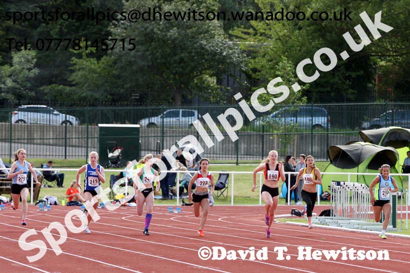 Girls under-15s 100 metres, Northern Under-13s, U-15s and 17s Championships. Photo: David T. Hewitson/Sports for All Pics